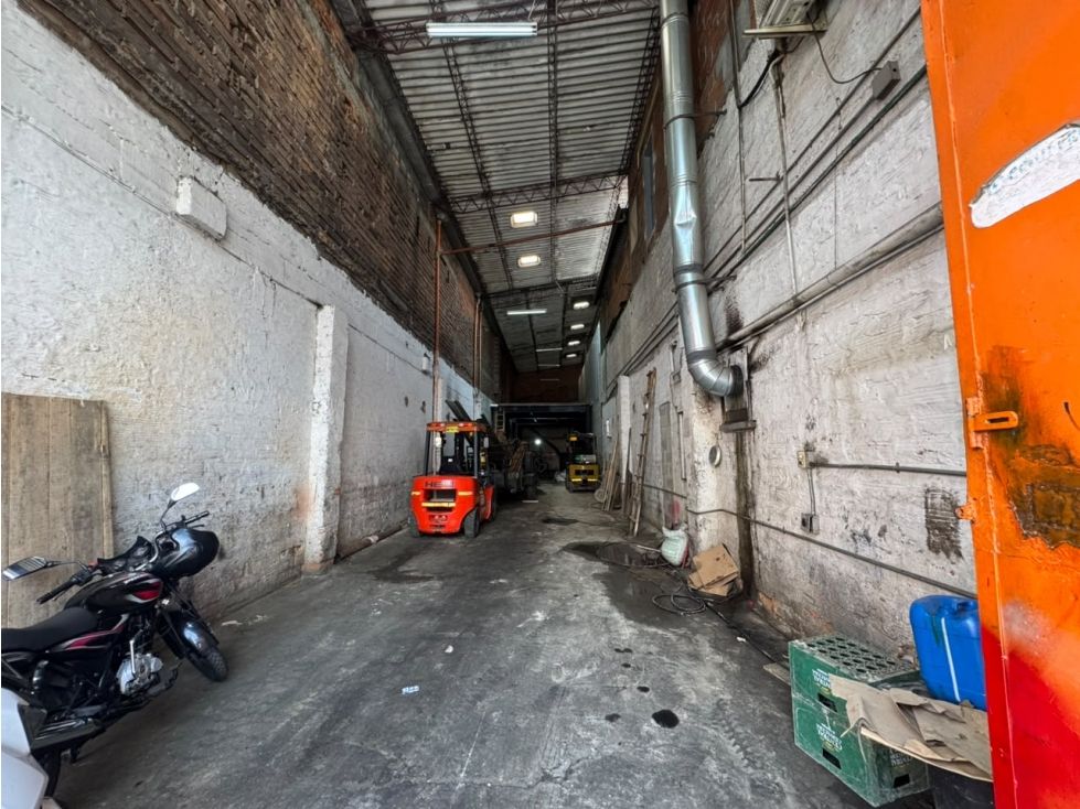 Bodega en arriendo Antioquia Medellín Perpetuo Socorro 232 m2 Habitaciones 0 Baños 0 Garajes 0 Precio $16000000