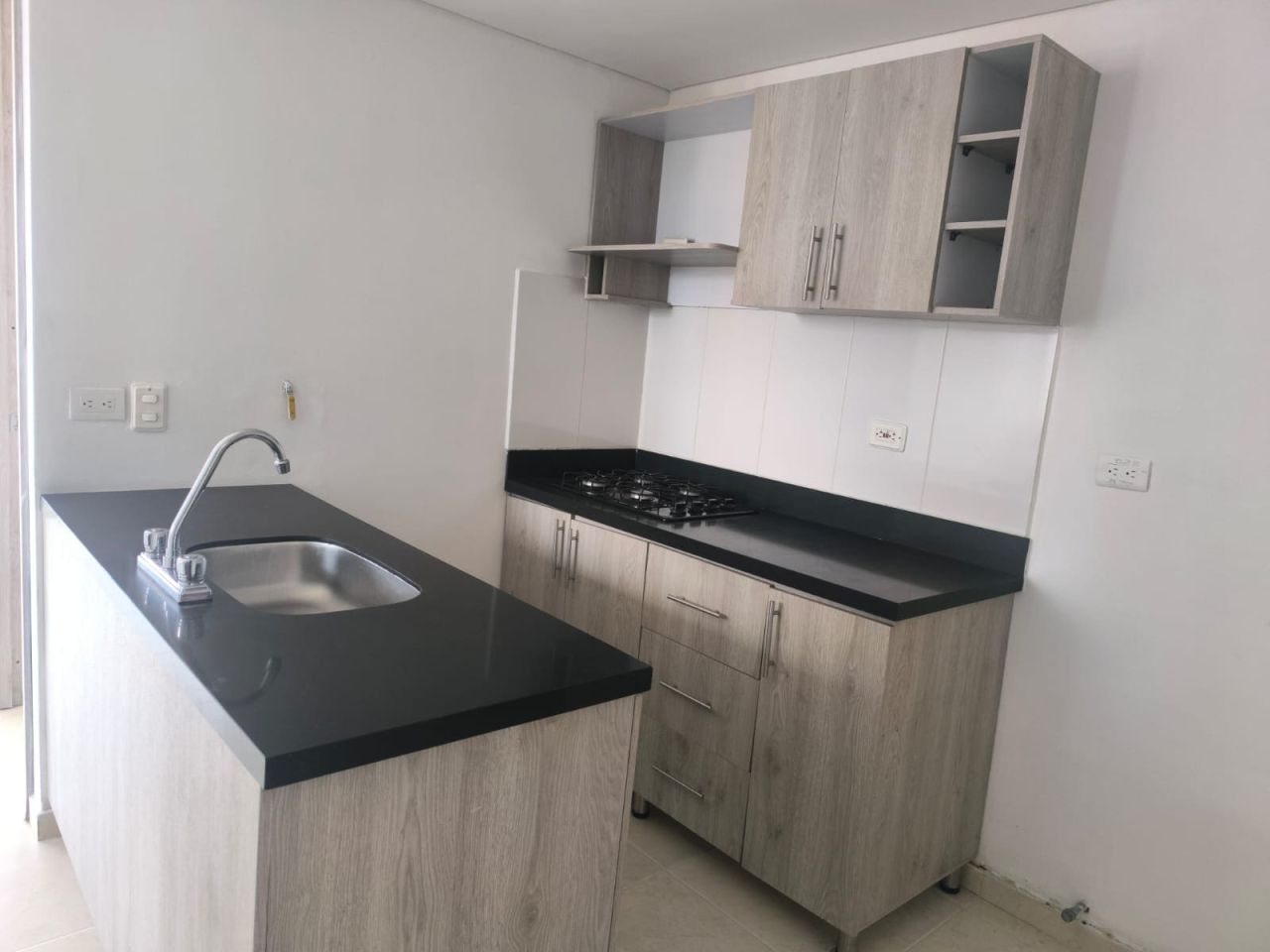 Apartamento en arriendo Antioquia Medellín Estadio 64 m2 Habitaciones 2 Baños 2 Garajes 0 Precio $2300000