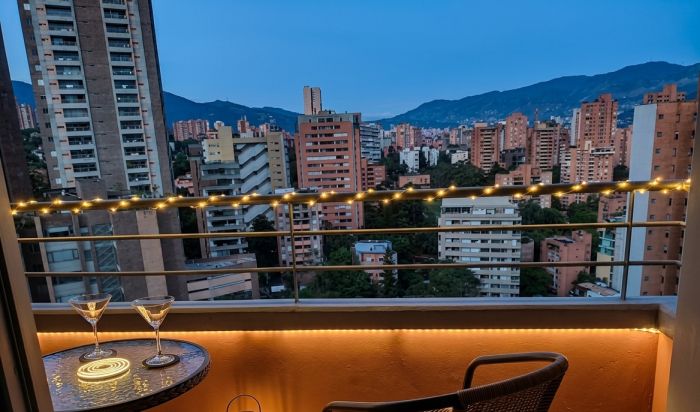 Apartamento en arriendo Antioquia Medellín Los Naranjos 100 m2 Habitaciones 3 Baños 2 Garajes 1 Precio $6500000