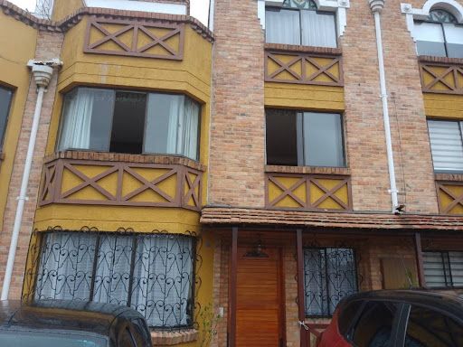 Casa en venta Cundinamarca Chía Centro 108 m2 Habitaciones 3 Baños 3 Garajes 2 Precio $510000000