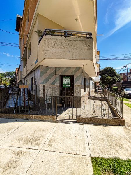 Apartaestudio en arriendo Antioquia Medellín San Bernardo 25 m2 Habitaciones 1 Baños 1 Garajes 0 Precio $1200000