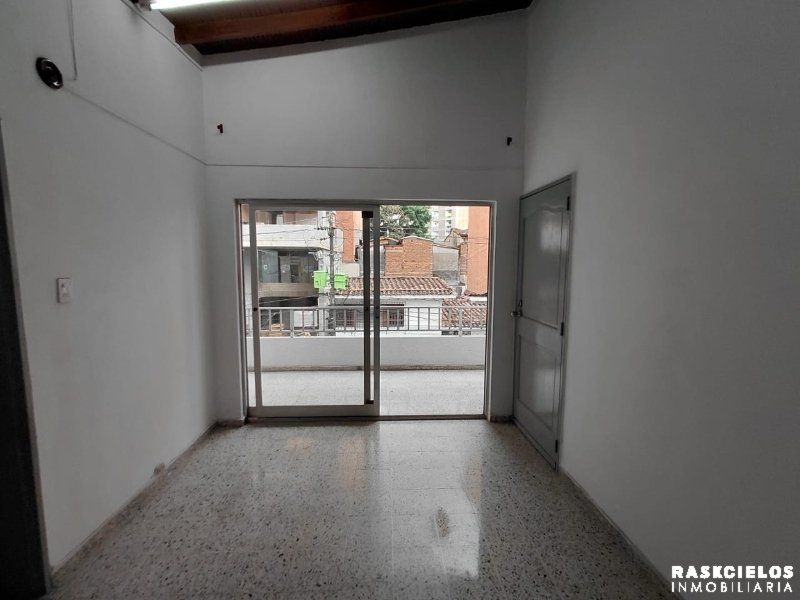 Apartamento en arriendo Antioquia Medellín Los Conquistadores 135 m2 Habitaciones 3 Baños 2 Garajes 0 Precio $3500000
