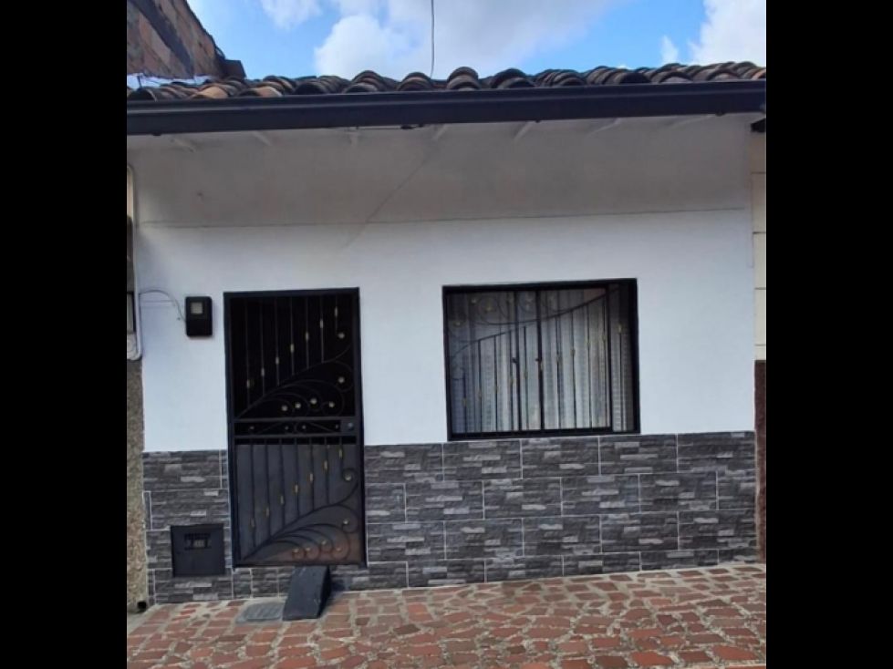 Casa en venta Antioquia Medellín Caicedo 150 m2 Habitaciones 4 Baños 2 Garajes 0 Precio $420000000