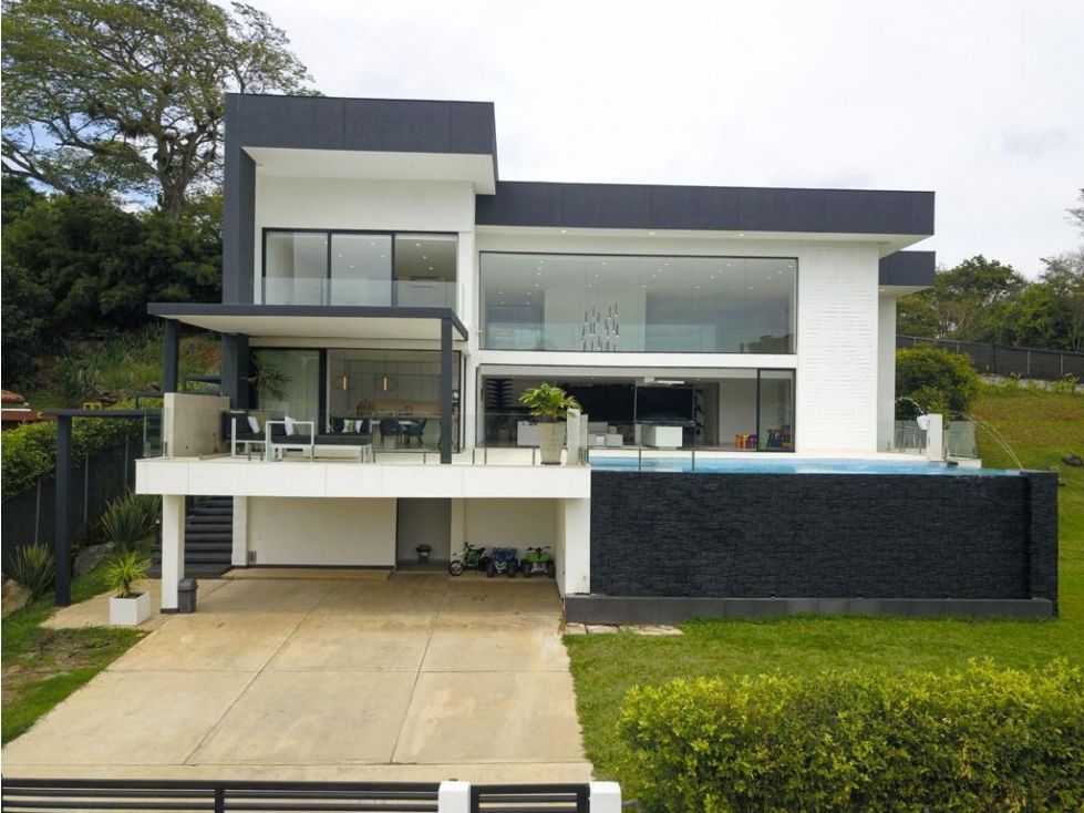 Casa en arriendo Valle Del Cauca Jamundí Jamundí 800 m2 Habitaciones 5 Baños 7 Garajes 6 Precio $14700000