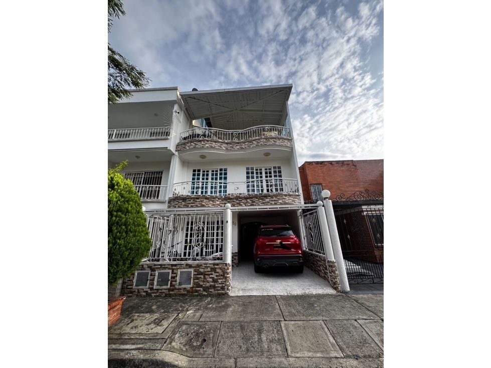 Casa en venta Valle Del Cauca Cali Zona De Reserva Agricola 360 m2 Habitaciones 5 Baños 5 Garajes 1 Precio $660000000