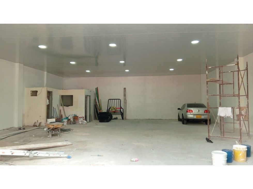 Bodega en venta Valle Del Cauca Cali Prados Del Norte 292 m2 Habitaciones 0 Baños 0 Garajes 4 Precio $1150000000