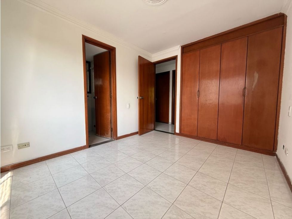 Apartamento en venta Valle Del Cauca Cali Ciudadela Comfandi 75 m2 Habitaciones 3 Baños 3 Garajes 2 Precio $310000000