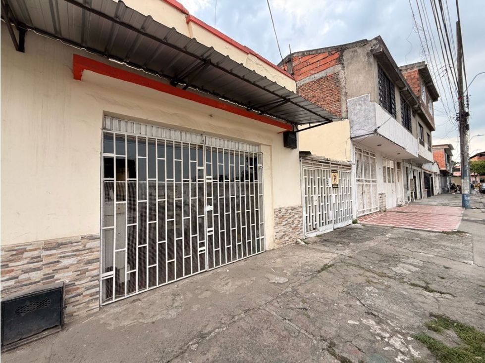 Casa en venta Valle Del Cauca Cali La Floresta 180 m2 Habitaciones 5 Baños 3 Garajes 1 Precio $310000000