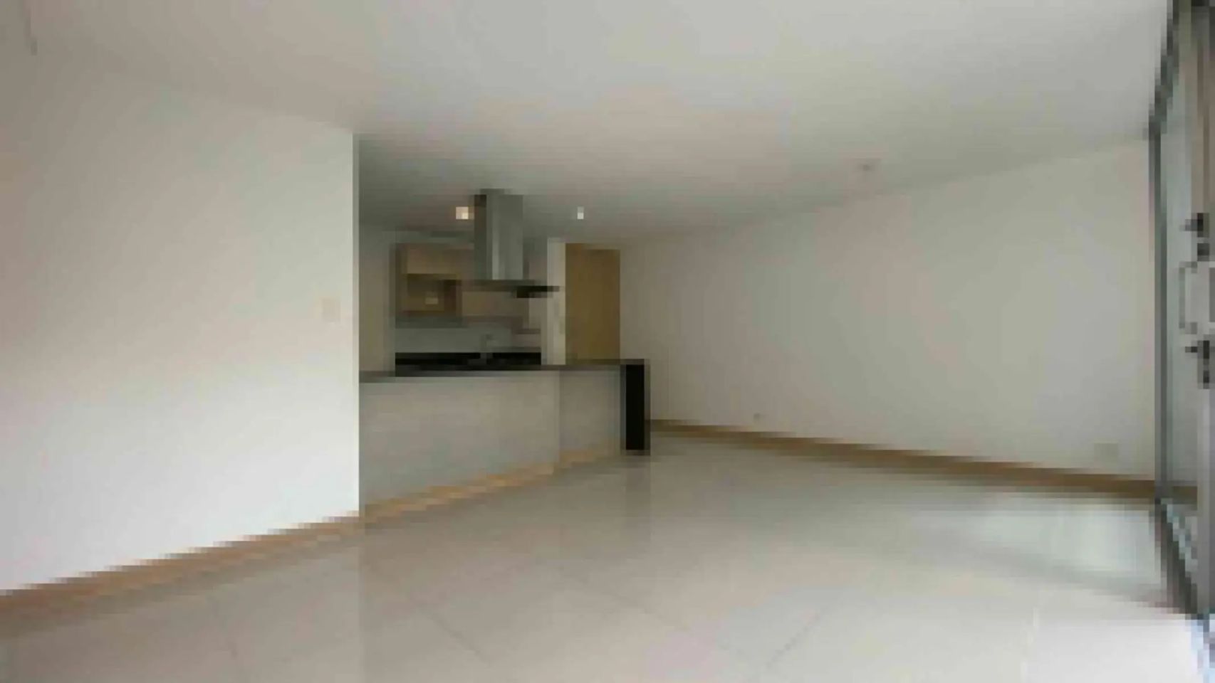 Apartamento en arriendo Antioquia Medellín Lalinde 95 m2 Habitaciones 3 Baños 2 Garajes 2 Precio $3000000