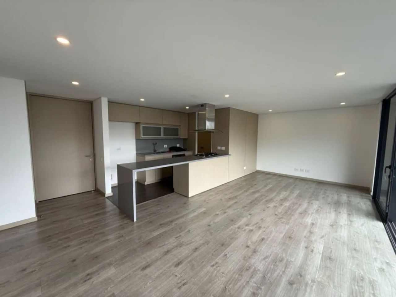 Apartamento en arriendo Antioquia Medellín Altos Del Poblado 110 m2 Habitaciones 2 Baños 2 Garajes 1 Precio $4200000