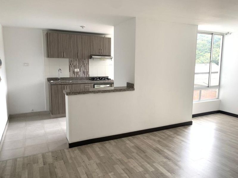 Apartamento en arriendo Cundinamarca Bogotá San Cipriano 60 m2 Habitaciones 2 Baños 2 Garajes 1 Precio $2250000