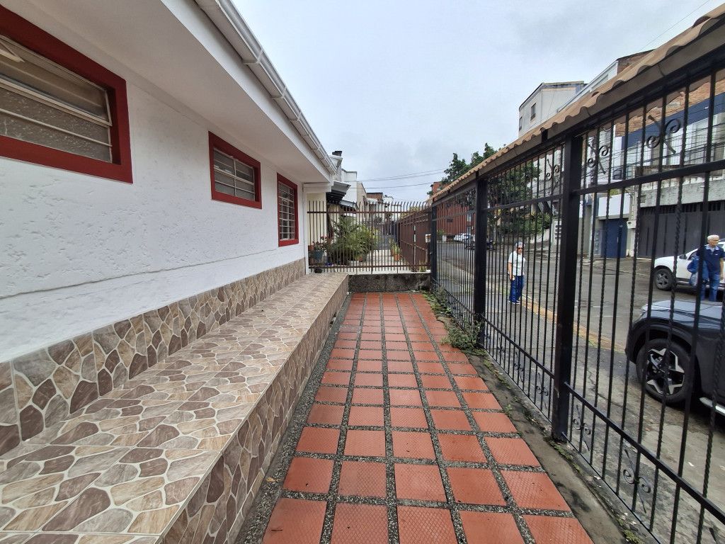 Casa en arriendo Valle Del Cauca Cali Miraflores 90 m2 Habitaciones 3 Baños 2 Garajes 1 Precio $2200000