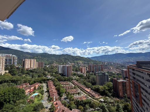 Apartamento en venta Antioquia Envigado Vientos De La Colina 100 m2 Habitaciones 3 Baños 2 Garajes 2 Precio $1050000000