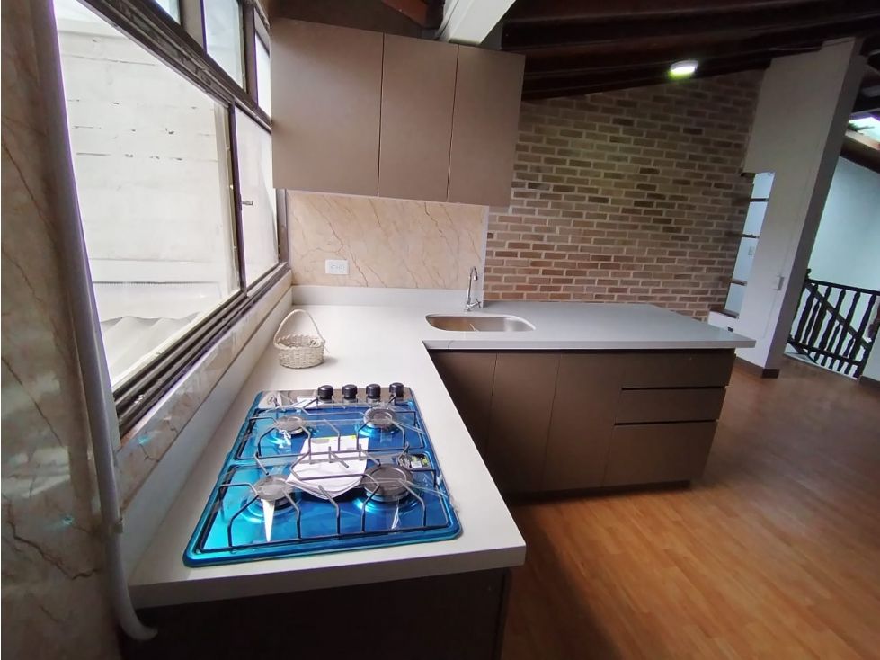 Casa en arriendo Antioquia Medellín La Gloria 100 m2 Habitaciones 3 Baños 2 Garajes 2 Precio $4380000