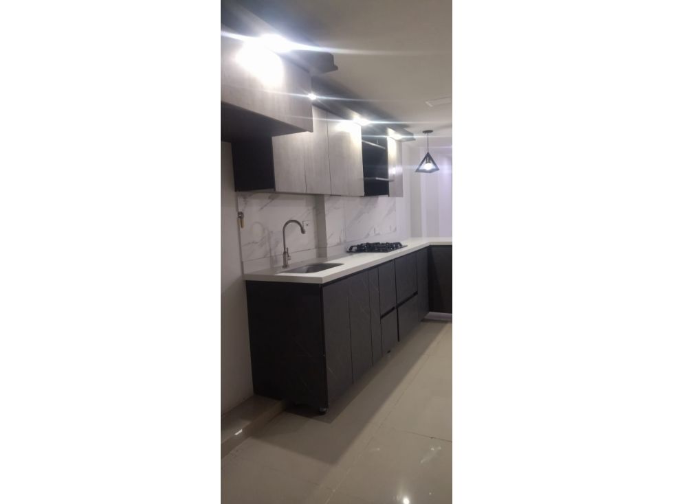 Apartaestudio en arriendo Antioquia Medellín Cataluña 80 m2 Habitaciones 4 Baños 2 Garajes 0 Precio $1935000