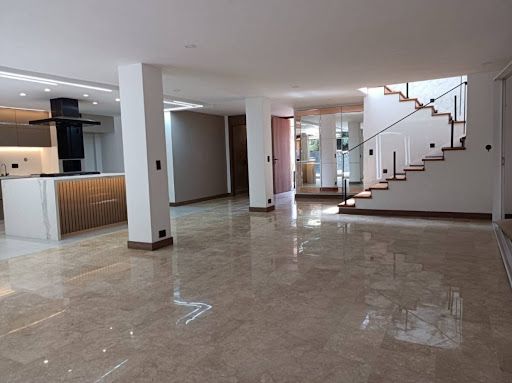Casa en arriendo Antioquia Envigado Bosques De Zúñiga 366 m2 Habitaciones 4 Baños 4 Garajes 2 Precio $14000000