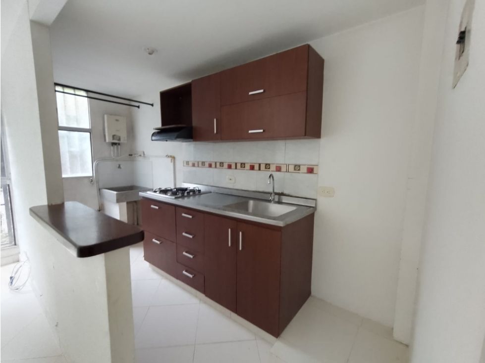 Apartamento en arriendo Antioquia Medellín Los Cerros - El Vergel 38 m2 Habitaciones 3 Baños 1 Garajes 0 Precio $1300000