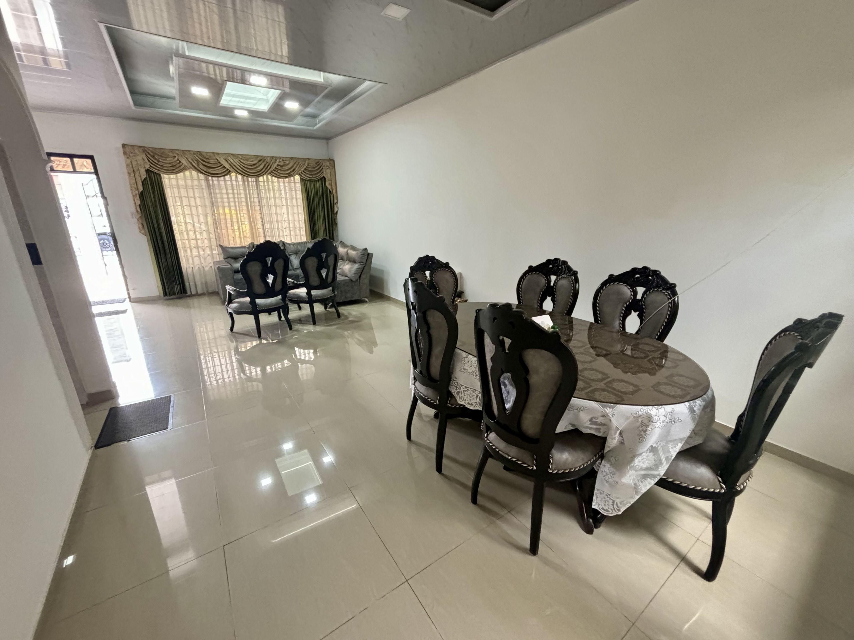 Casa en venta Valle Del Cauca Tuluá Sajonia 120 m2 Habitaciones 3 Baños 3 Garajes 0 Precio $400000000