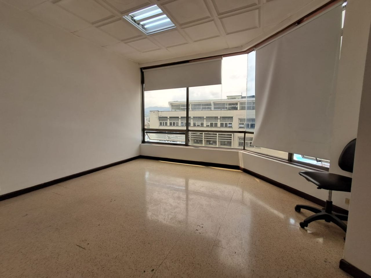 Oficina en arriendo Risaralda Pereira Sector Plaza De Bolivar 37 m2 Habitaciones 0 Baños 1 Garajes 0 Precio $1950000