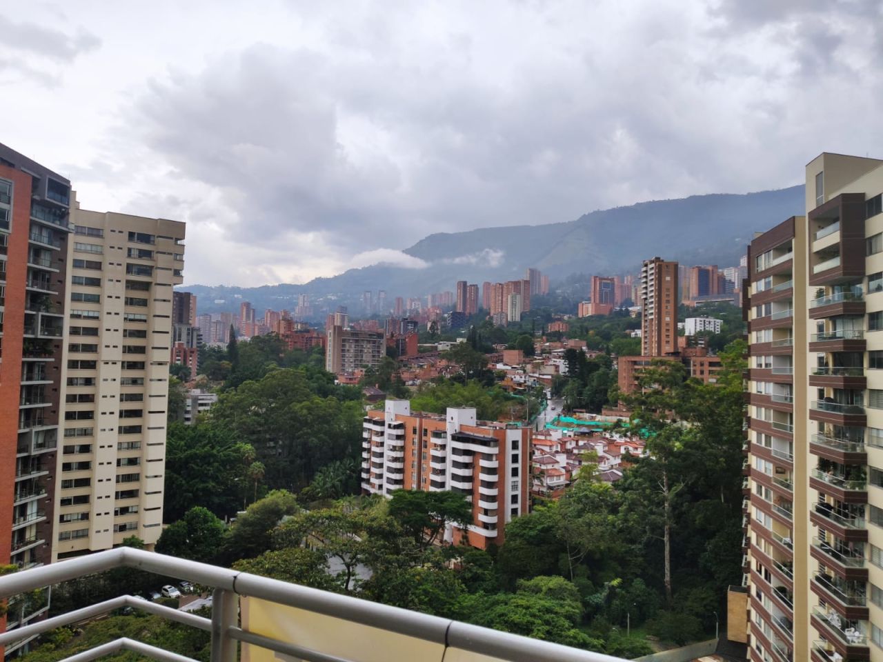 Apartamento en venta Antioquia Medellín Los Balsos No 2 123 m2 Habitaciones 4 Baños 4 Garajes 2 Precio $970000000