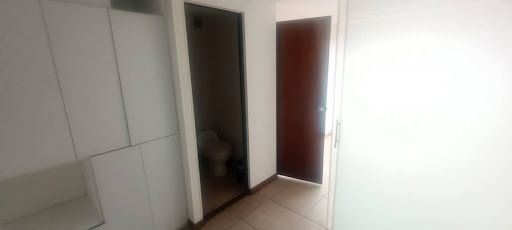 Oficina en venta Cundinamarca Bogotá Santa Barbara Occidental 27 m2 Habitaciones 0 Baños 1 Garajes 0 Precio $192000000