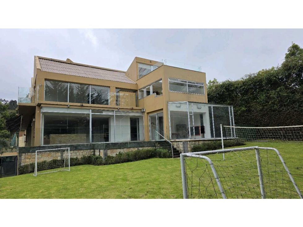 Casa en venta Cundinamarca La Calera La Calera 700 m2 Habitaciones 3 Baños 5 Garajes 6 Precio $2990000000