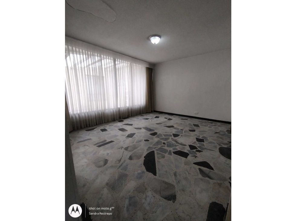 Casa en venta Cundinamarca Bogotá Pablo Vi Norte 231 m2 Habitaciones 5 Baños 4 Garajes 2 Precio $1100000000