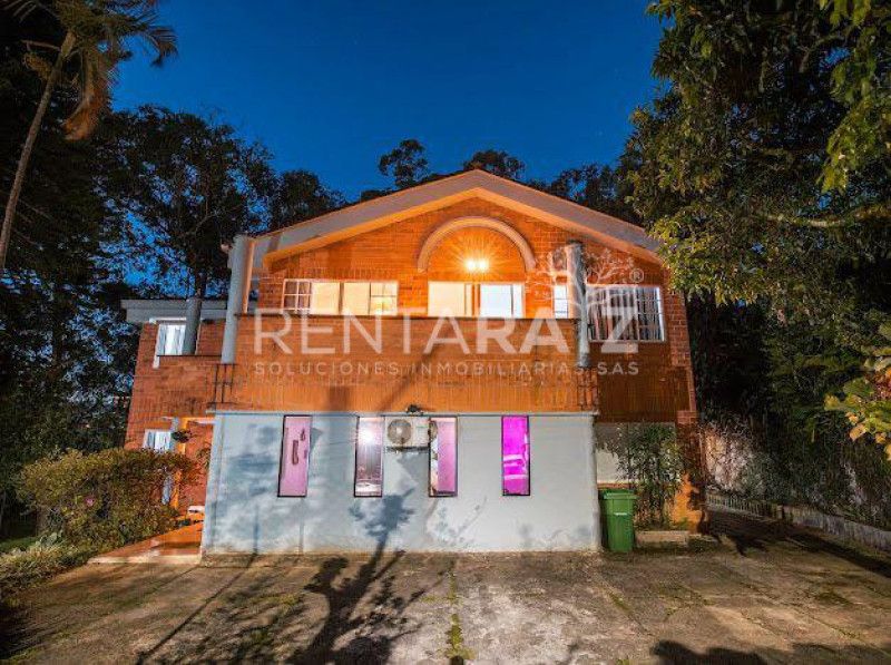 Casa en arriendo Antioquia Envigado La Inmaculada 490 m2 Habitaciones 6 Baños 5 Garajes 5 Precio $10000000