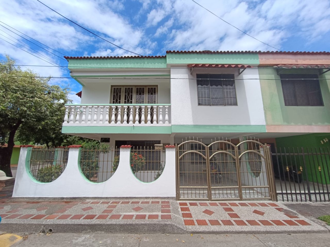 Casa en arriendo o venta Huila Neiva Villa Marcela 201 m2 Habitaciones 6 Baños 5 Garajes 1 Precio venta $575000000 Precio arriendo $2200000