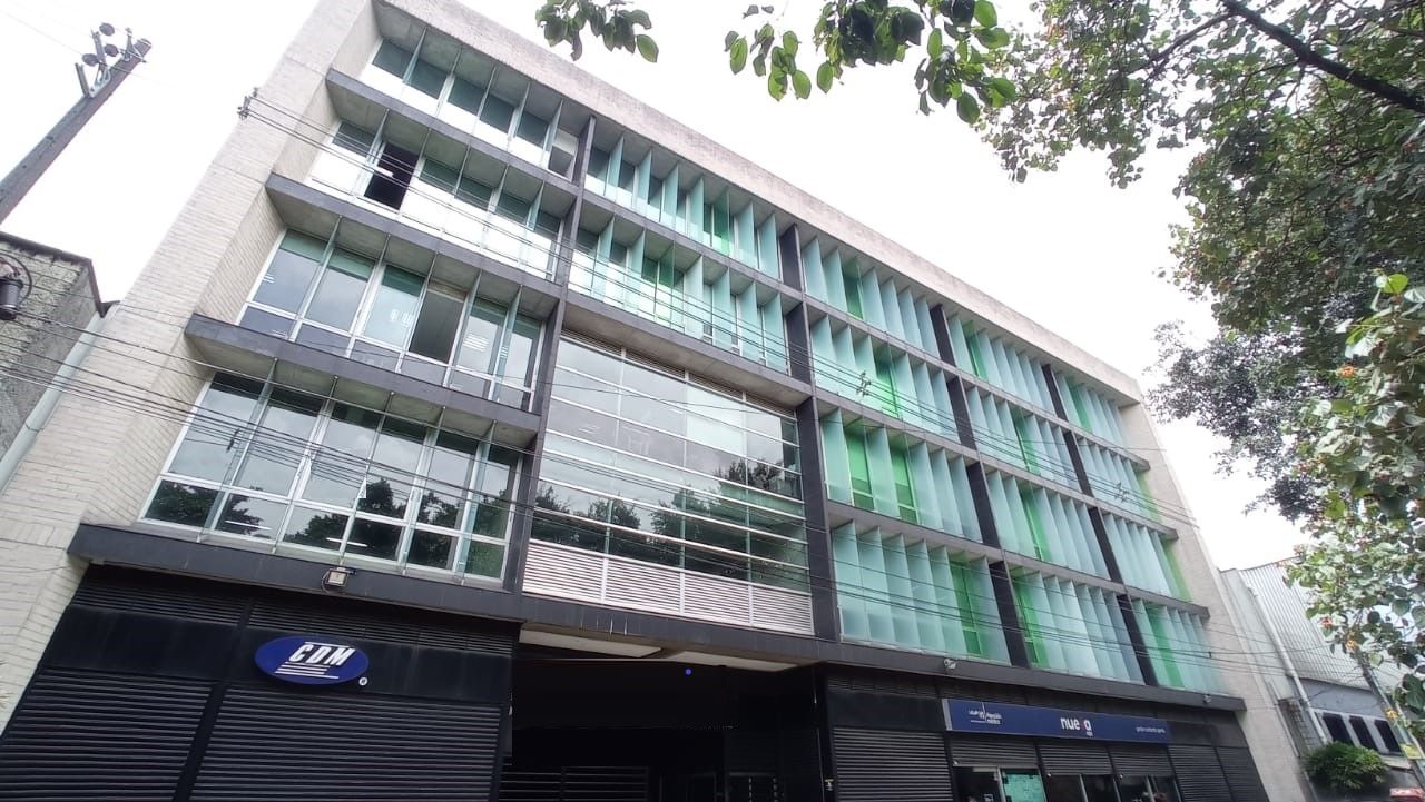 Oficina en arriendo Antioquia Medellín Guayabal 596 m2 Habitaciones 0 Baños 2 Garajes 5 Precio $35700000