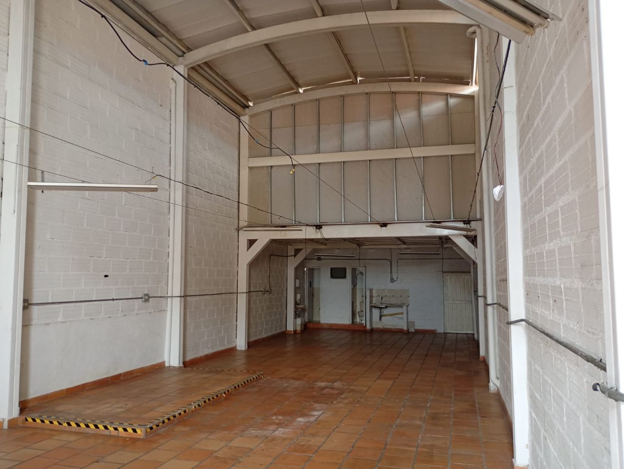 Bodega en arriendo Antioquia Medellín Cristo Rey 130 m2 Habitaciones 0 Baños 2 Garajes 0 Precio $4500000