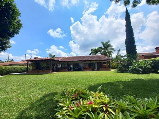 Casa Campestre en arriendo Risaralda Pereira Pereira 300 m2 Habitaciones 3 Baños 4 Garajes 5 Precio $6450000