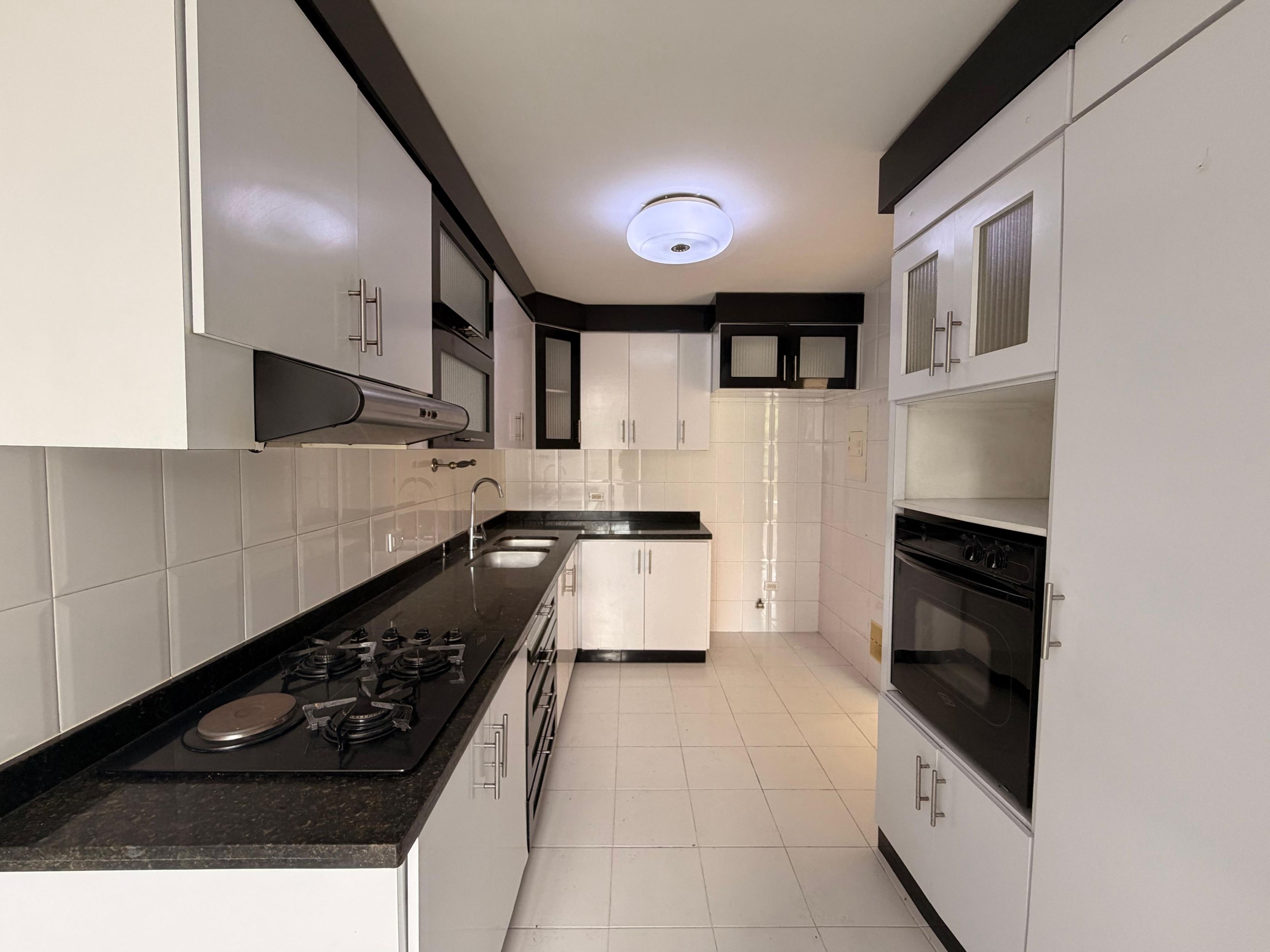 Apartamento en arriendo Risaralda Pereira Nn 124 m2 Habitaciones 2 Baños 2 Garajes 1 Precio $3400000