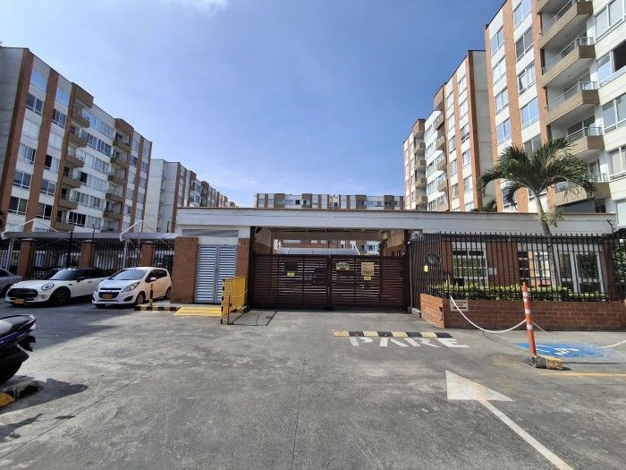 Apartamento en arriendo Valle Del Cauca Cali Ciudad Real 72 m2 Habitaciones 2 Baños 2 Garajes 1 Precio $1800000