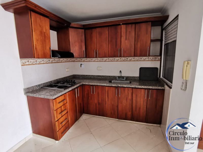 Apartamento en arriendo Antioquia Envigado Zona Centro 95 m2 Habitaciones 3 Baños 2 Garajes 0 Precio $2400000