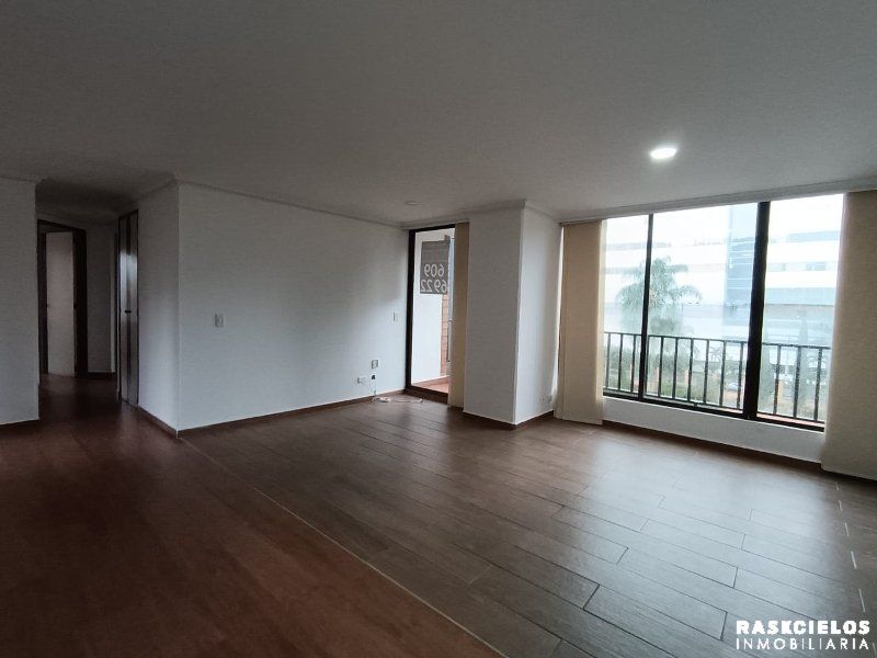 Apartamento en arriendo Antioquia Medellín Villa Carlota 90 m2 Habitaciones 3 Baños 3 Garajes 1 Precio $3700000