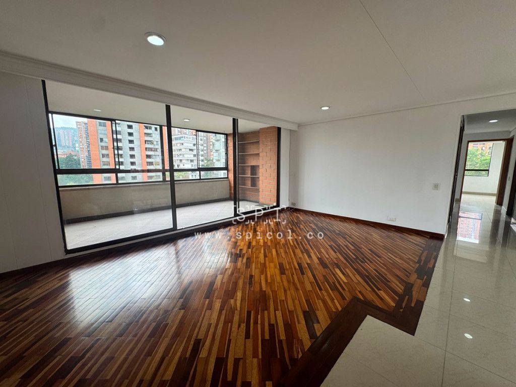 Apartamento en arriendo Antioquia Medellín Alejandria 150 m2 Habitaciones 4 Baños 3 Garajes 2 Precio $7000000