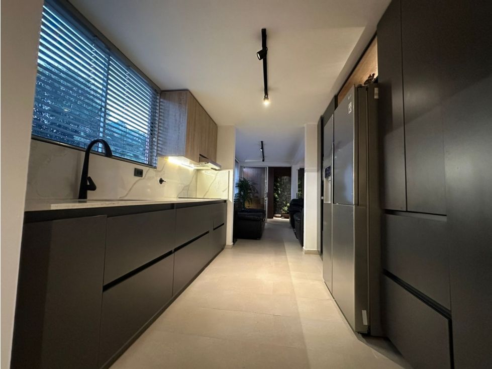 Casa en venta Antioquia Itagüí Itagüí 200 m2 Habitaciones 4 Baños 4 Garajes 1 Precio $990000000