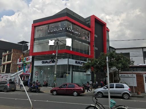 Local en arriendo Cundinamarca Bogotá El Cedro 120 m2 Habitaciones 0 Baños 2 Garajes 0 Precio $2830000