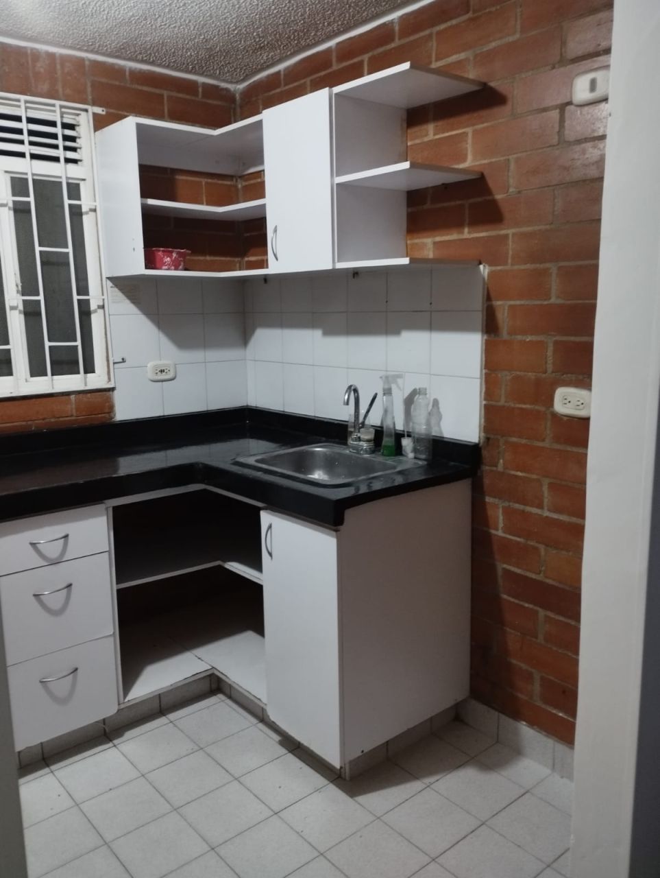 Apartamento en venta Cundinamarca Bogotá Ciudad Techo 53 m2 Habitaciones 3 Baños 2 Garajes 0 Precio $250000000