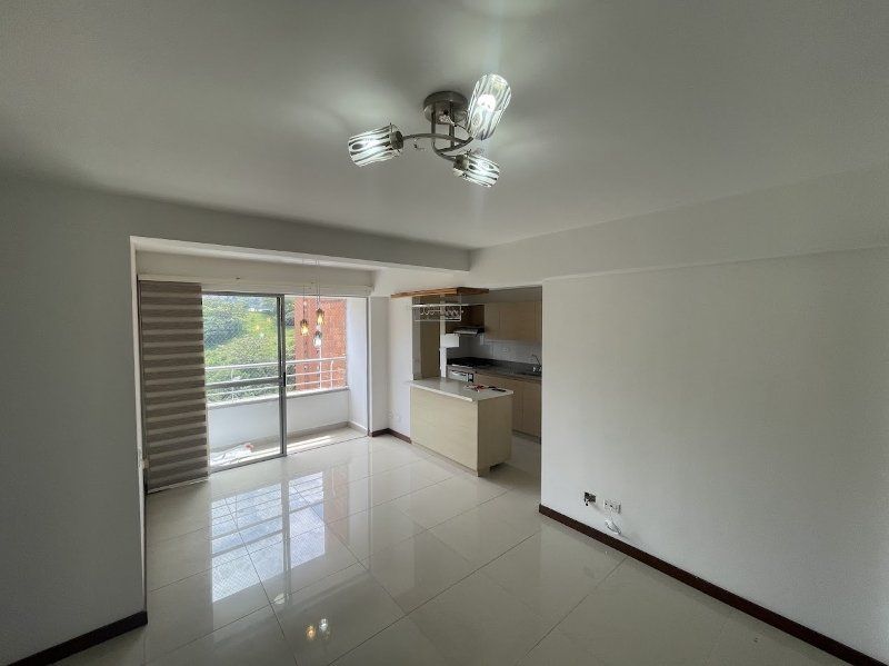 Apartamento en arriendo Antioquia Medellín Santa Rosa De Lima 75 m2 Habitaciones 3 Baños 2 Garajes 0 Precio $3000000
