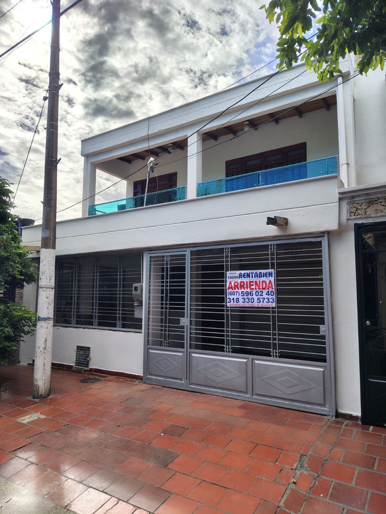 Casa en arriendo Norte De Santander Cúcuta San Eduardo 180 m2 Habitaciones 6 Baños 3 Garajes 2 Precio $1900000