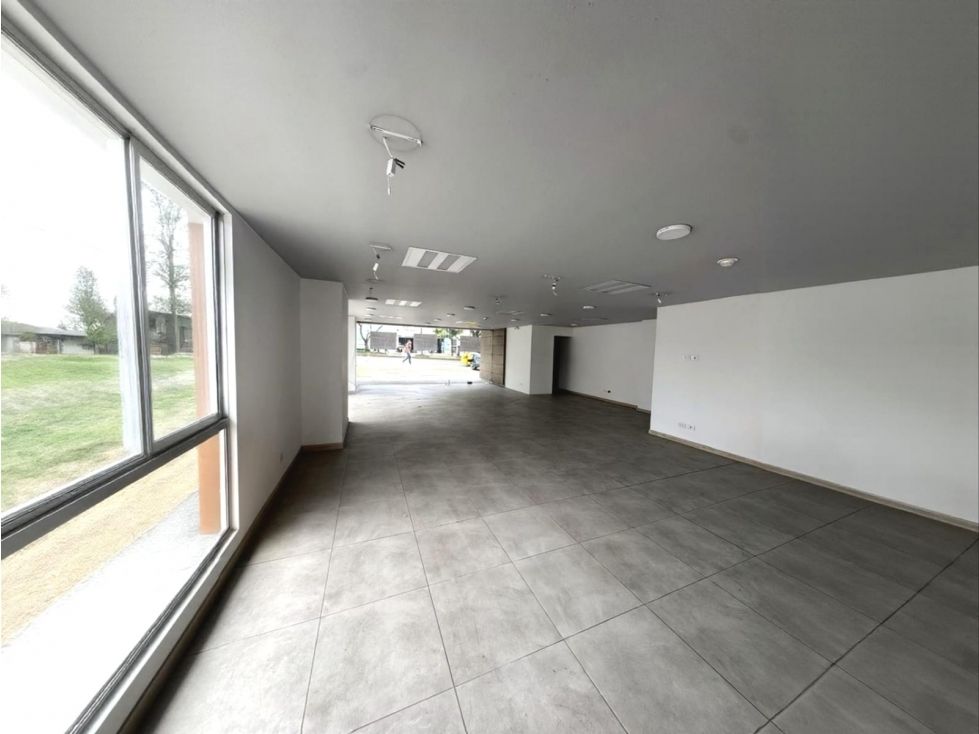 Local en arriendo Caldas Manizales Los Cedros 170 m2 Habitaciones 0 Baños 3 Garajes 0 Precio $10000000
