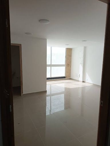 Local en arriendo Antioquia Rionegro El Porvenir 25 m2 Habitaciones 0 Baños 1 Garajes 1 Precio $3000000