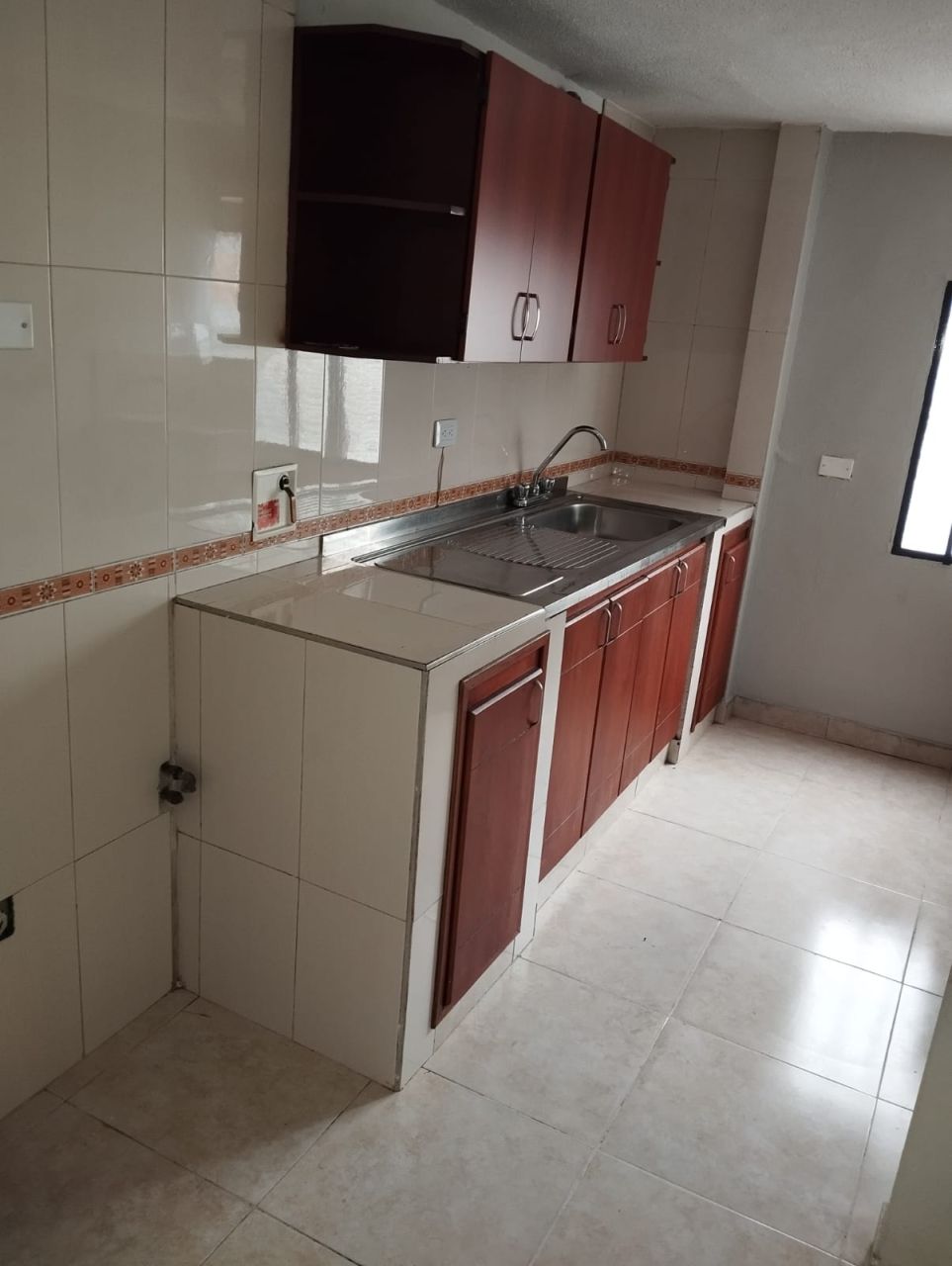 Casa en arriendo Antioquia Bello Andalucía 80 m2 Habitaciones 3 Baños 2 Garajes 0 Precio $1850000
