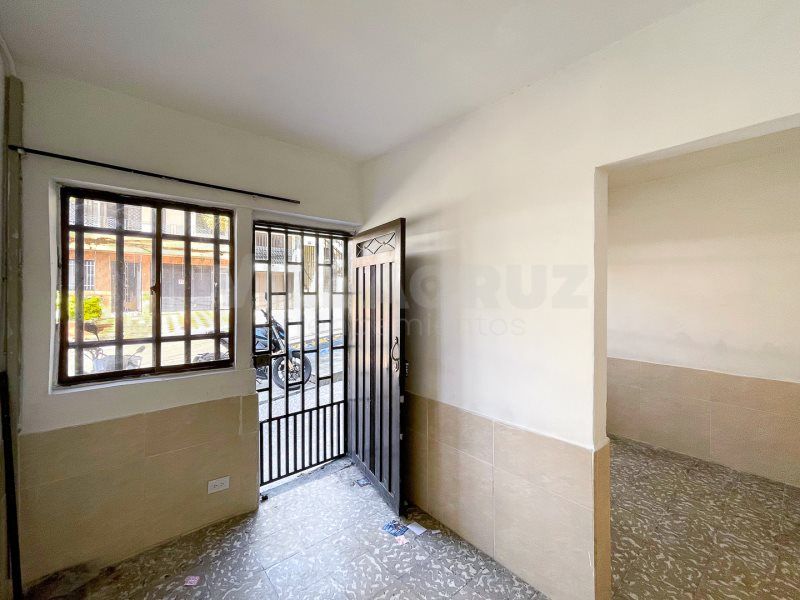 Casa en arriendo Antioquia Medellín Campo Valdes No1 60 m2 Habitaciones 2 Baños 1 Garajes 0 Precio $1300000