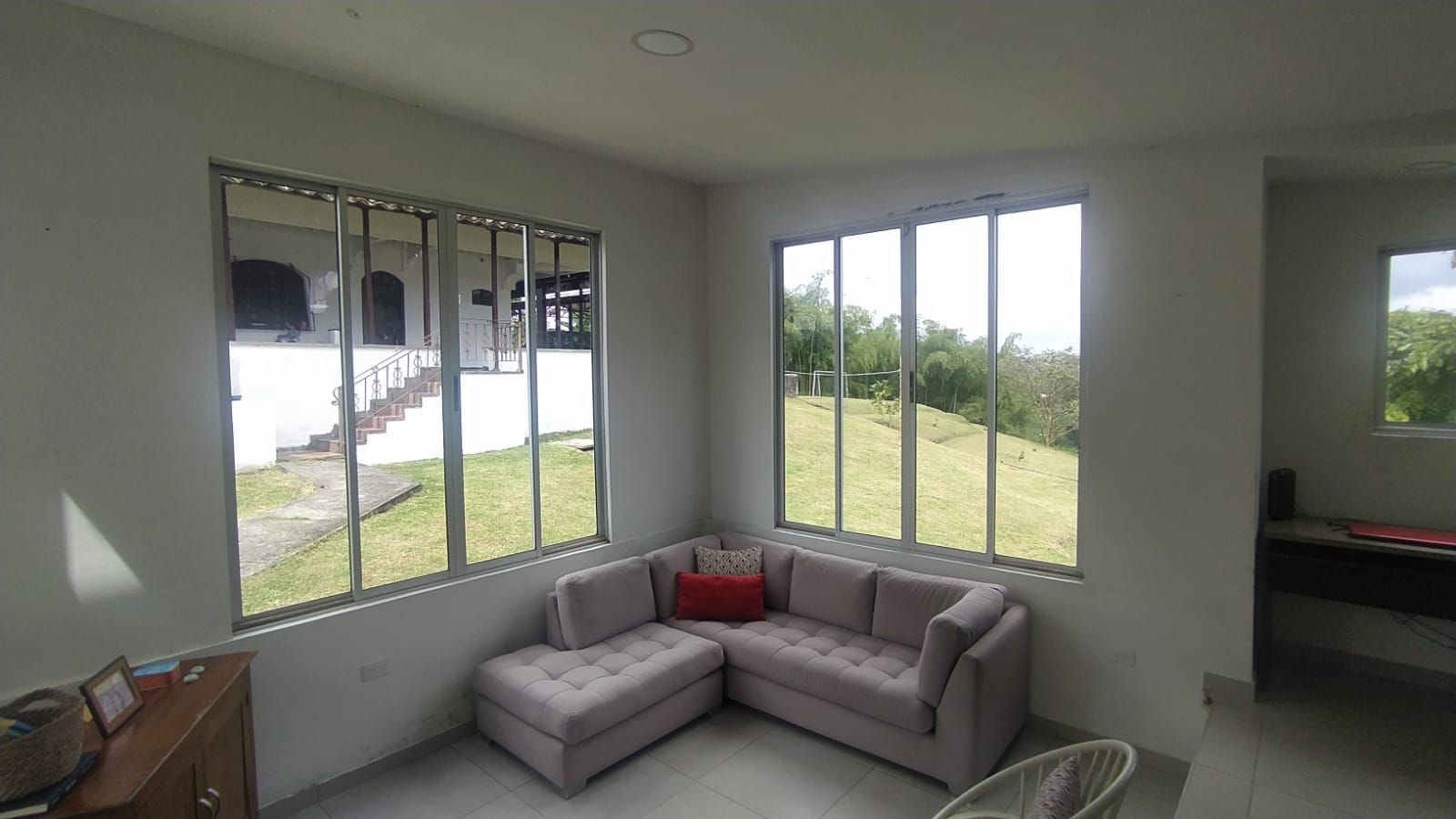 Casa en arriendo Risaralda Pereira Jardin De Velez Y Velez 100 m2 Habitaciones 2 Baños 2 Garajes 1 Precio $2990000