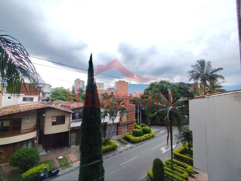 Apartamento en arriendo Antioquia Medellín Florida Nueva 131 m2 Habitaciones 3 Baños 2 Garajes 1 Precio $4200000