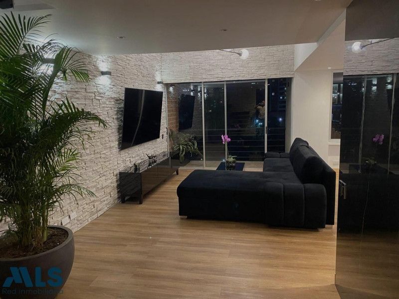 Apartamento en venta Antioquia Medellín Antonio Nariño 175 m2 Habitaciones 3 Baños 4 Garajes 2 Precio $1550000000