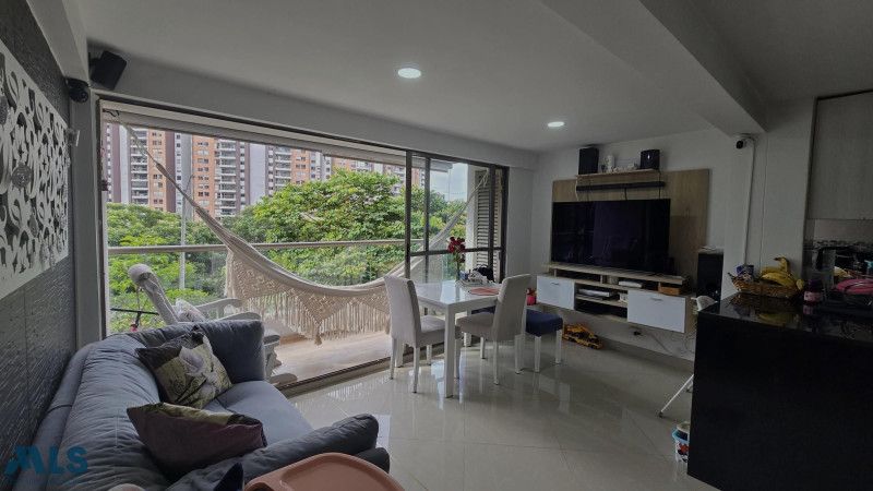 Apartamento en venta Antioquia Medellín El Rincon 69 m2 Habitaciones 3 Baños 2 Garajes 1 Precio $560000000